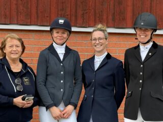 I helgen var vårt DIV I lag iväg till Bromma Ridklubb för att starta andra omgången av allsvenskan!

Tre fina ritter gjordes av @pysanna @karincollin & Elin Werell! Bra jobbat 🙌🏼

#wenngarnsryttarforening